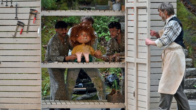MEISTER EDER UND SEIN PUMUCKL